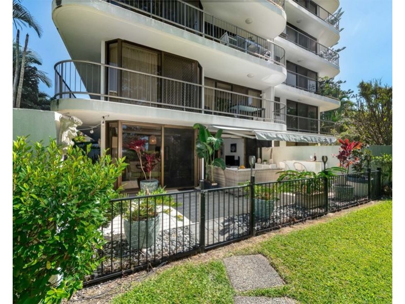 1/22 Armrick Avenue, Broadbeach QLD 4218