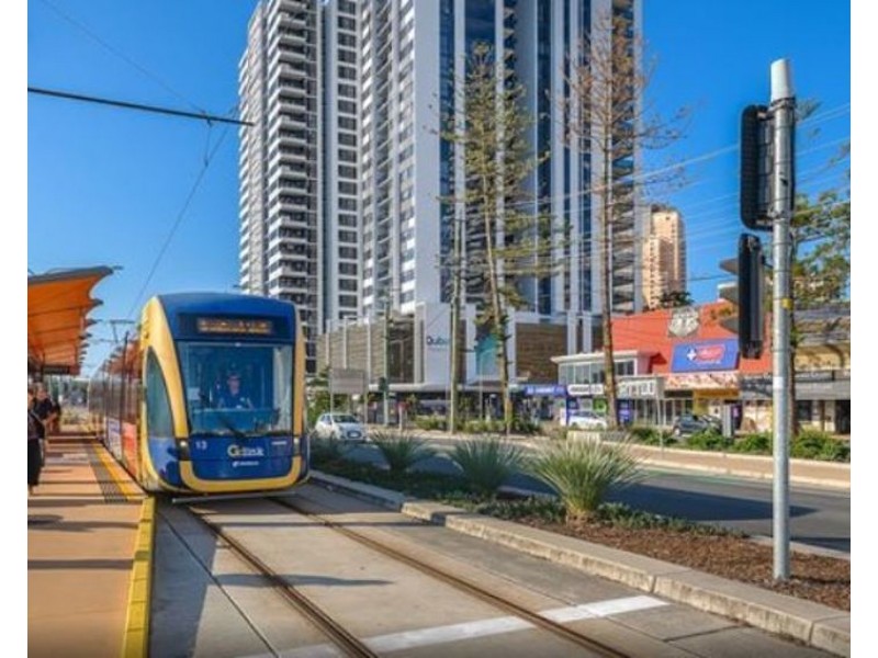 1/22 Armrick Avenue, Broadbeach QLD 4218