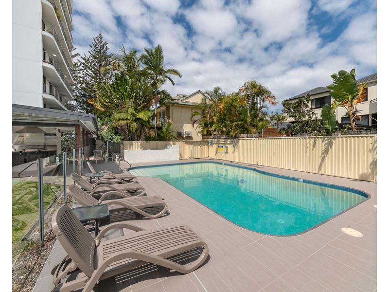 10/22 Armrick Avenue, Broadbeach QLD 4218
