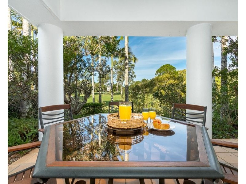 55/125 Santa Cruz Boulevard, Clear Island Waters QLD 4226