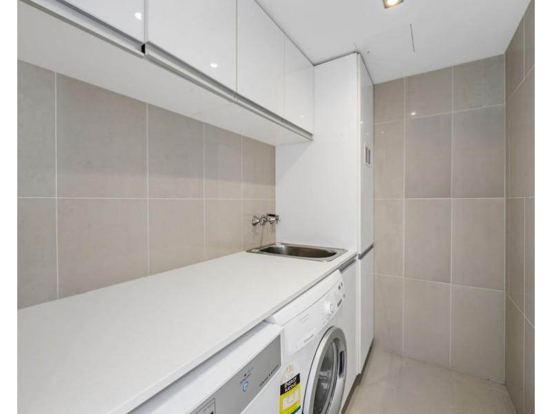 12/67 Broadbeach Boulevard, Broadbeach QLD 4218