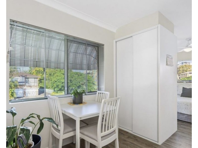 1/4 Brighton Street, Biggera Waters QLD 4216