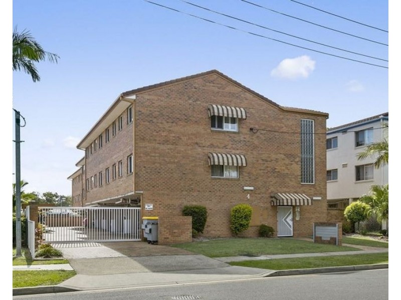 1/4 Brighton Street, Biggera Waters QLD 4216