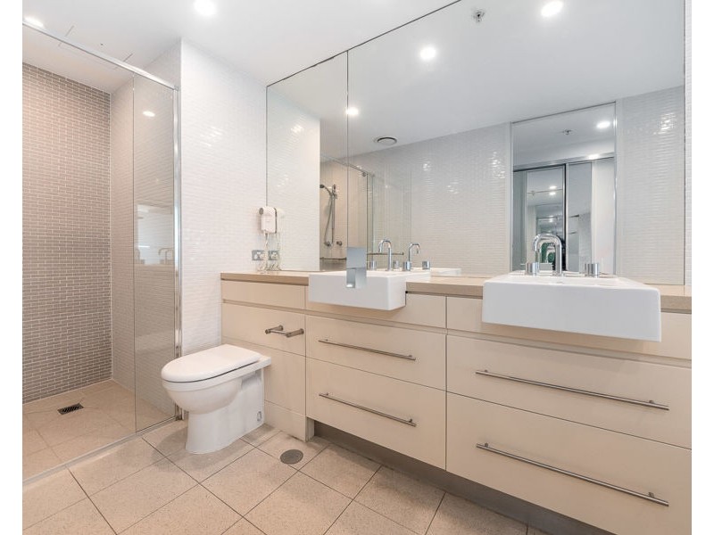 2302/89 Surf Parade, Broadbeach QLD 4218