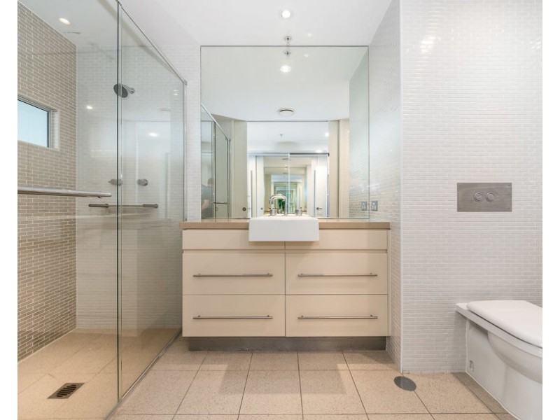 2302/89 Surf Parade, Broadbeach QLD 4218