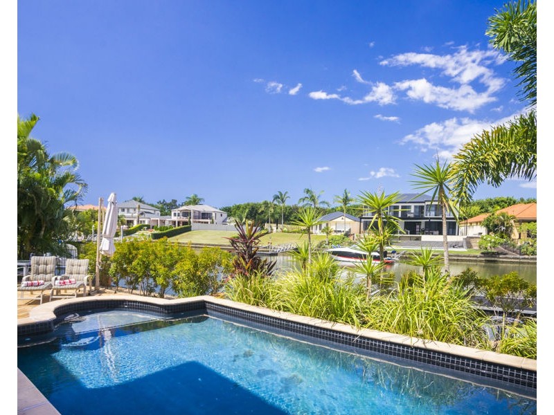 2119 Fernlea Close, Hope Island QLD 4212