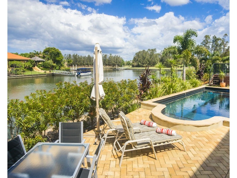 2119 Fernlea Close, Hope Island QLD 4212