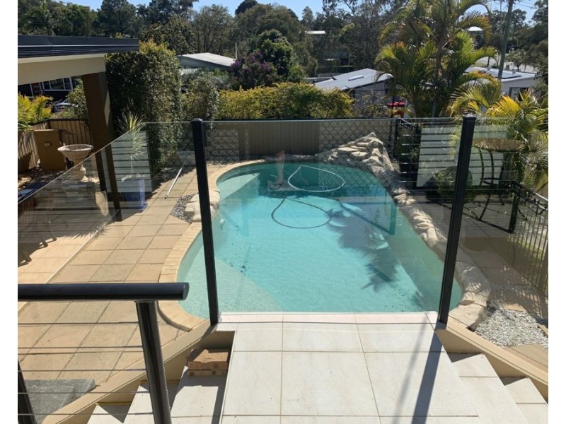 98 Kindra Avenue, Southport QLD 4215