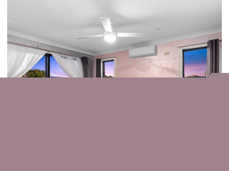 92 Central Street, Labrador QLD 4215