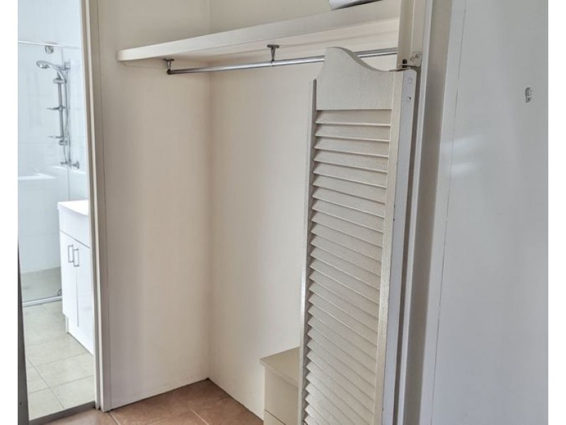 4/7 Rosewood Avenue, Broadbeach QLD 4218