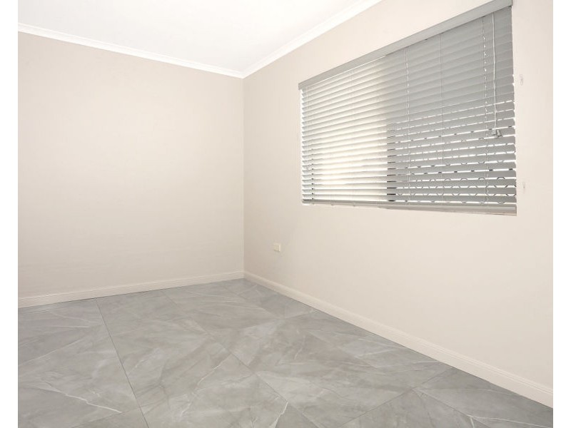 1/23 Stevens Street, Southport QLD 4215