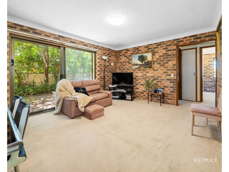 2/8 Jodie Court, Mermaid Waters QLD 4218