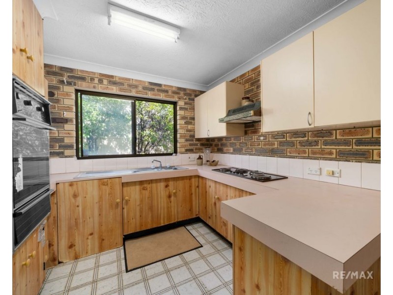 2/8 Jodie Court, Mermaid Waters QLD 4218