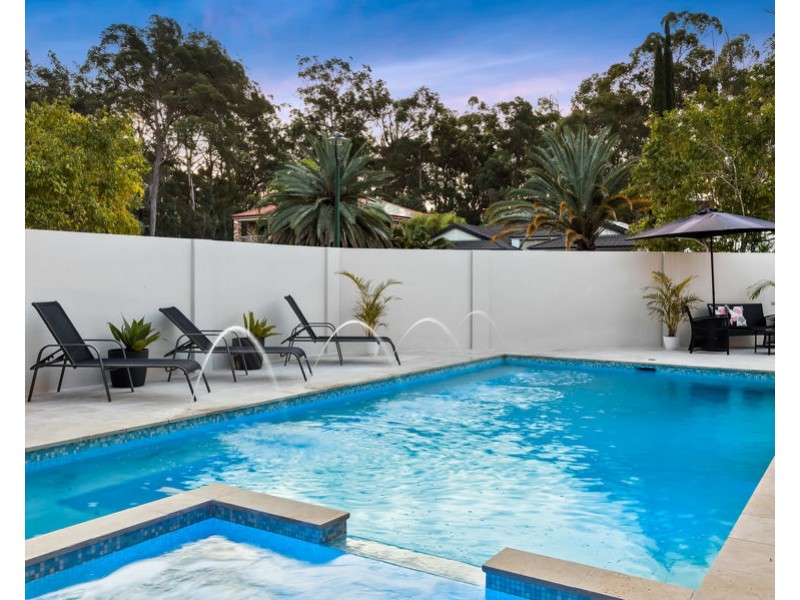 14 Banbrook Court, Molendinar QLD 4214