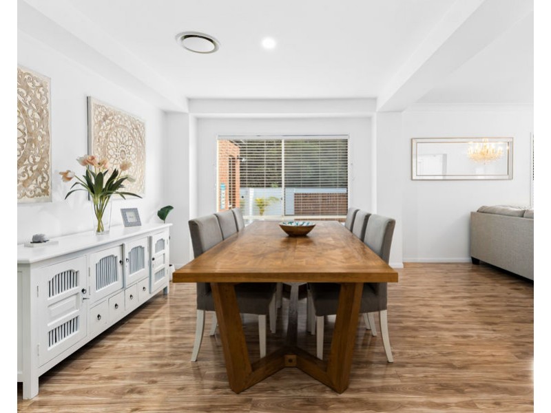 14 Banbrook Court, Molendinar QLD 4214