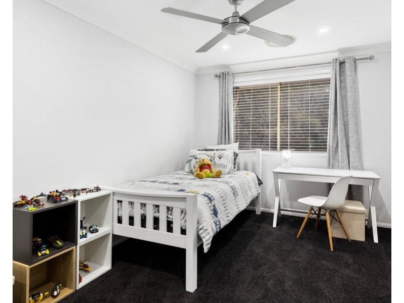 14 Banbrook Court, Molendinar QLD 4214