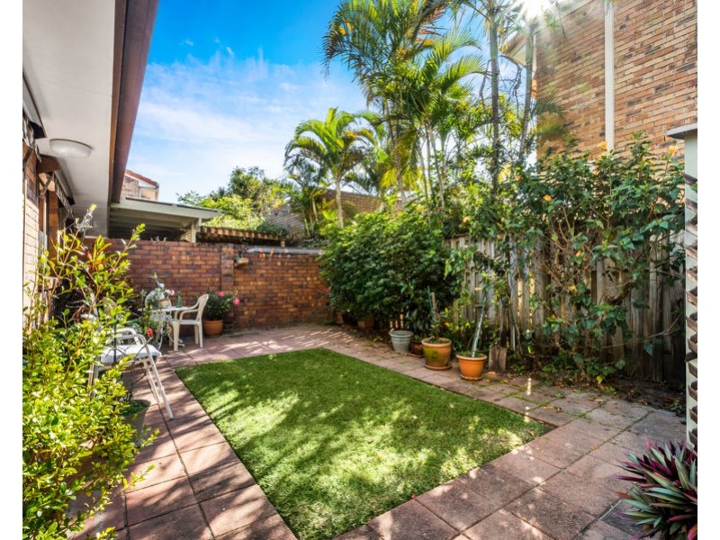1/65 Tallebudgera Drive, Palm Beach QLD 4221