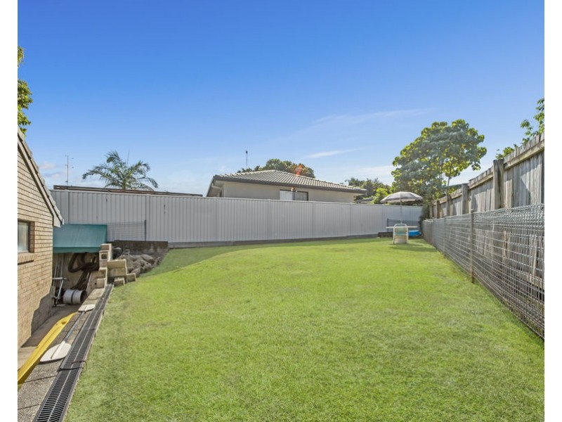 1 & 2/4 Heffernan Crescent, Southport QLD 4215