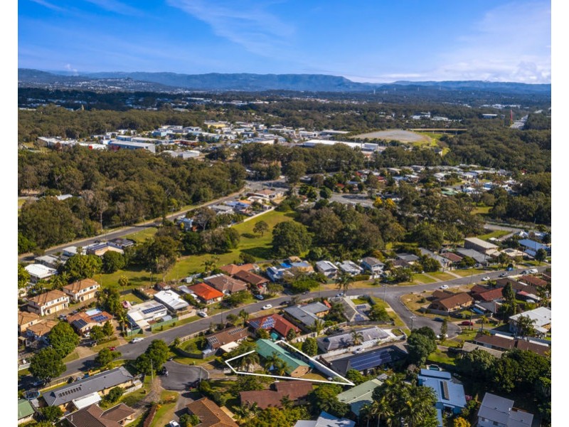 1 & 2/4 Heffernan Crescent, Southport QLD 4215