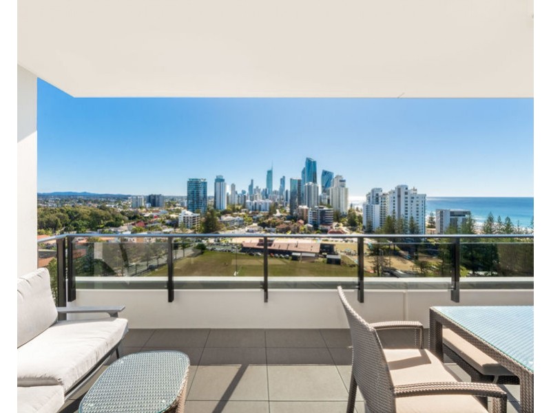 18 Chelsea Avenue, Broadbeach QLD 4218