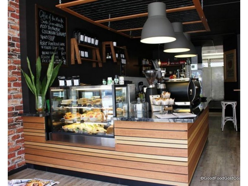 18 Chelsea Avenue, Broadbeach QLD 4218