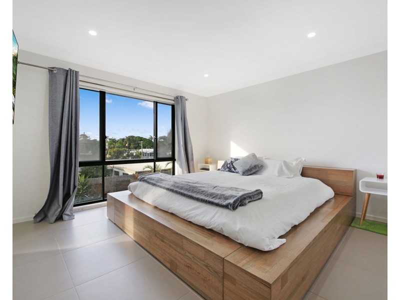 9 Kingsley Street, Labrador QLD 4215