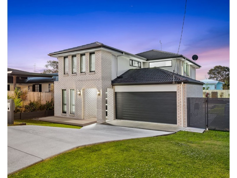 9 Kingsley Street, Labrador QLD 4215