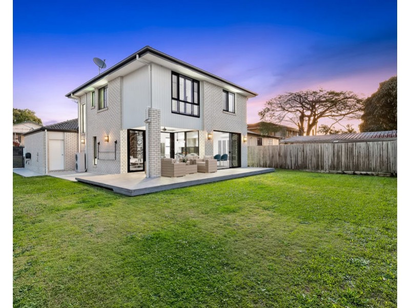 9 Kingsley Street, Labrador QLD 4215