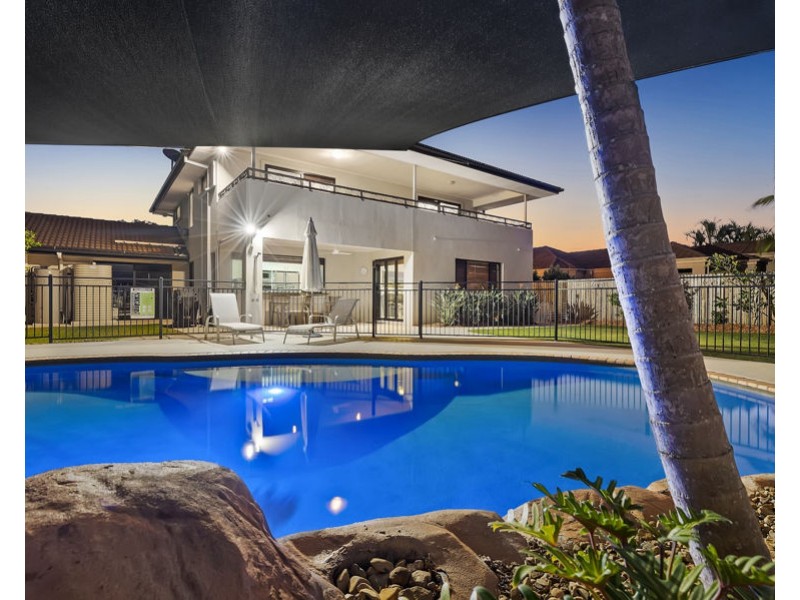 8 Redgum Place, Molendinar QLD 4214