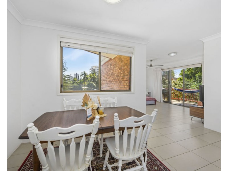 6/29 Second Avenue, Broadbeach QLD 4218