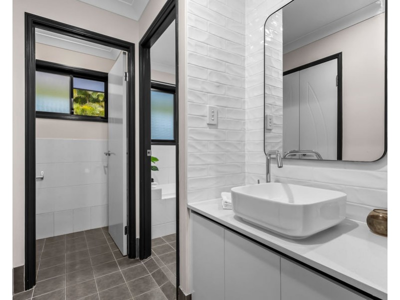 6 Barden Ridge Road, Reedy Creek QLD 4227