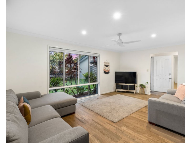 33 Merion Court, Robina QLD 4226