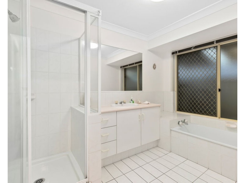 5 Bothwell Street, Robina QLD 4226