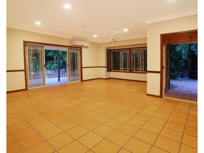 20 Collingwood Avenue, Robina QLD 4226