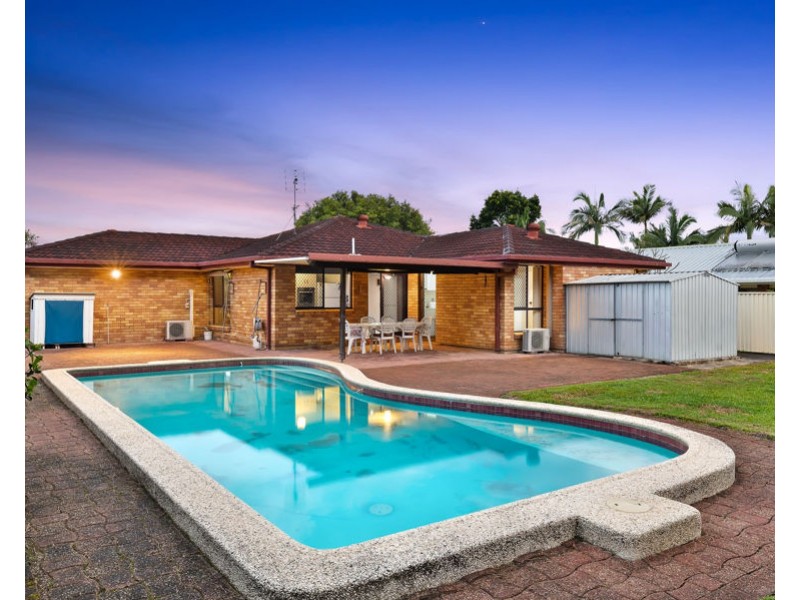 19 Lancelin Drive, Mermaid Waters QLD 4218