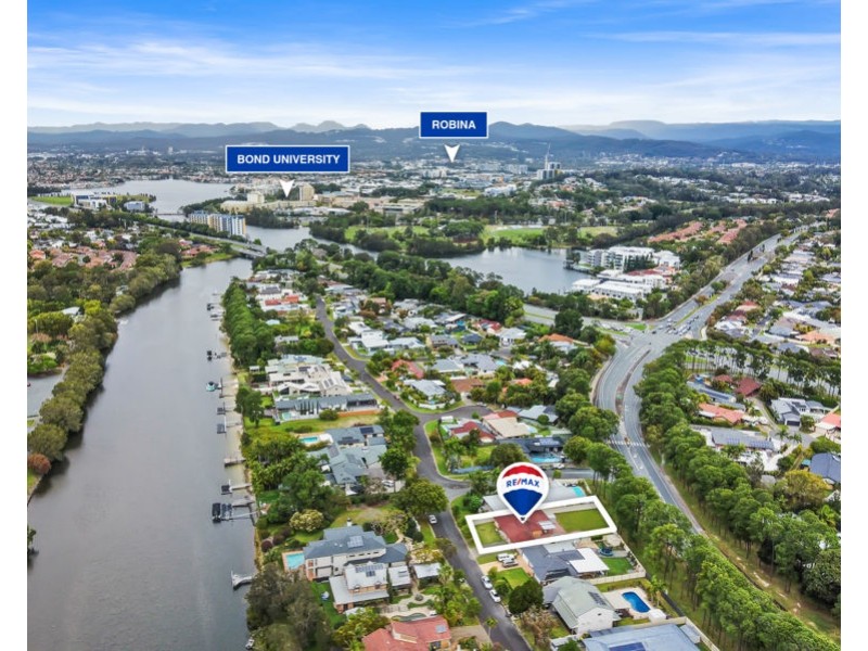 19 Lancelin Drive, Mermaid Waters QLD 4218