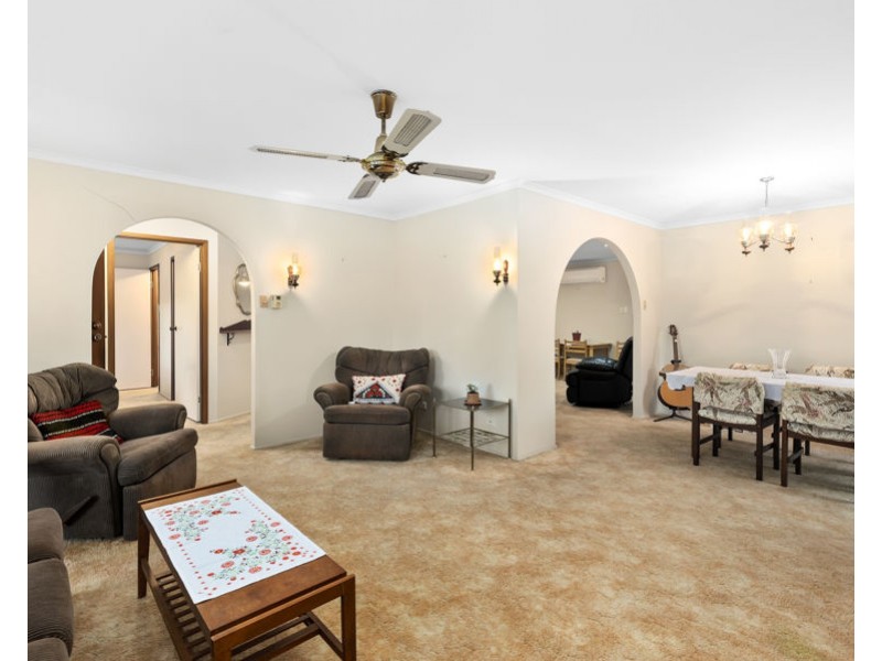 19 Lancelin Drive, Mermaid Waters QLD 4218
