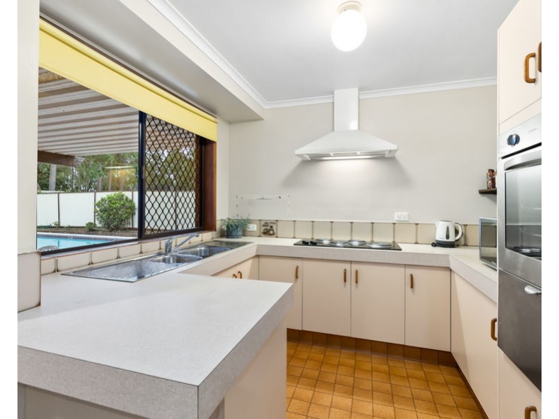 19 Lancelin Drive, Mermaid Waters QLD 4218