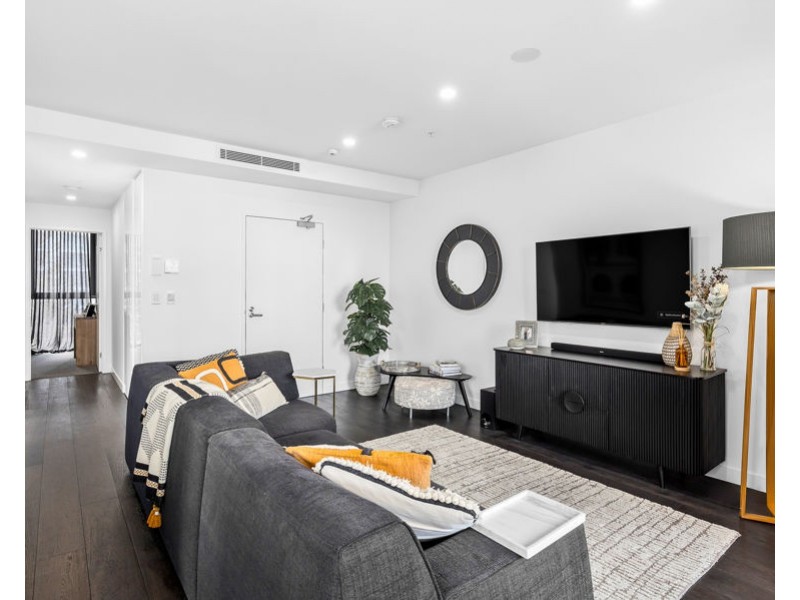 404/185 Old Burleigh Road, Broadbeach QLD 4218