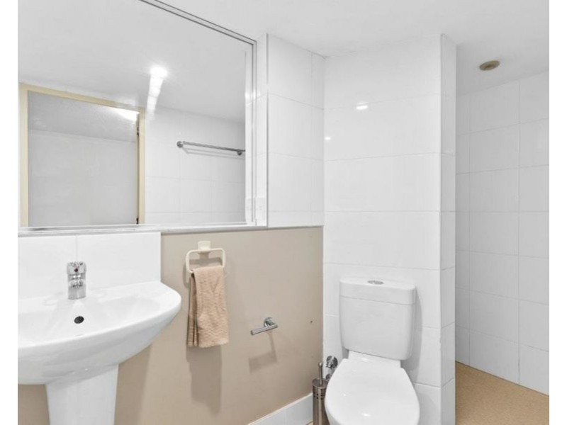 5 & 19/148 High Street, Southport QLD 4215