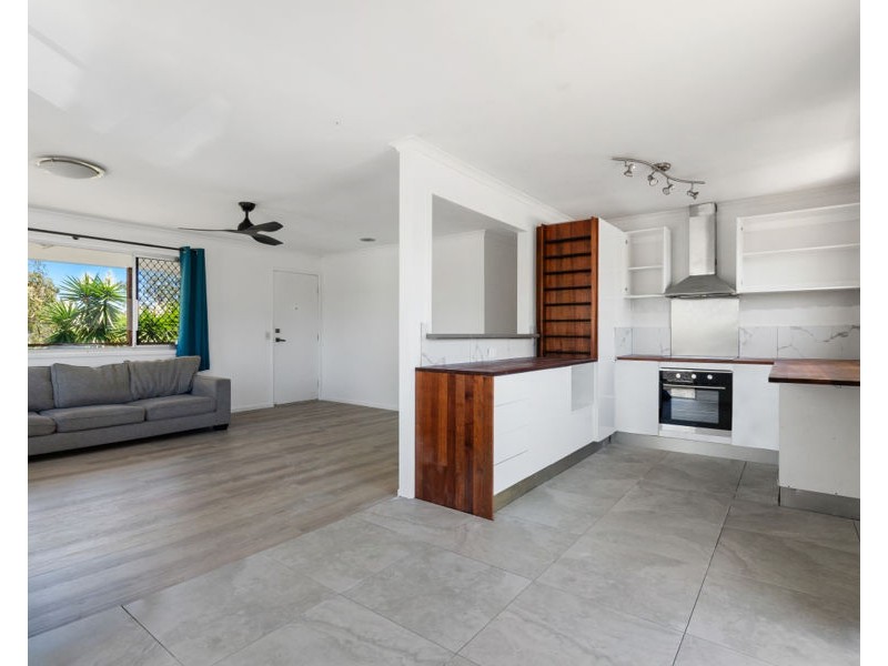 9 Tasman Avenue, Molendinar QLD 4214