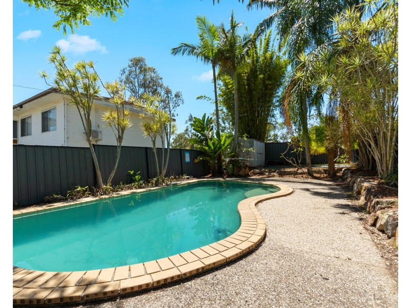 9 Tasman Avenue, Molendinar QLD 4214
