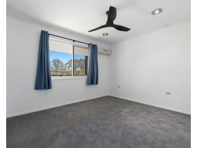 9 Tasman Avenue, Molendinar QLD 4214