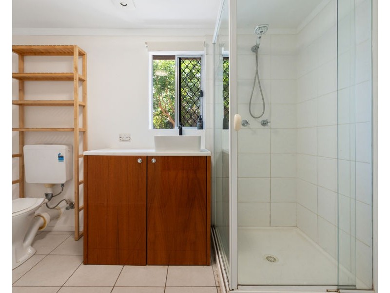 9 Tasman Avenue, Molendinar QLD 4214