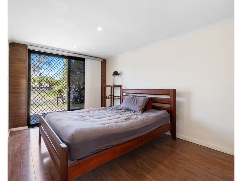 9 Tasman Avenue, Molendinar QLD 4214