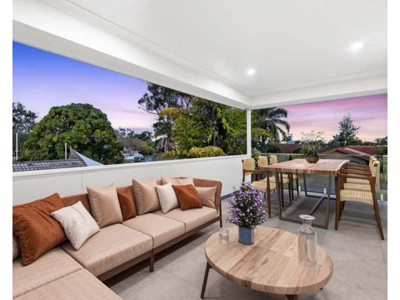 3 Nicolson Court, Mermaid Waters QLD 4218