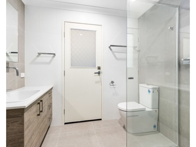 3 Nicolson Court, Mermaid Waters QLD 4218