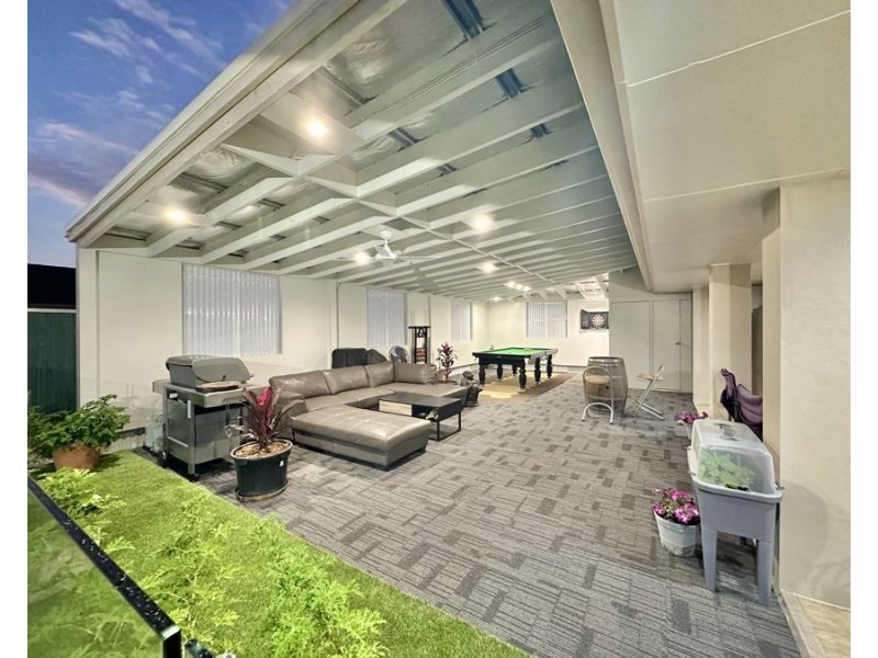 3 Nicolson Court, Mermaid Waters QLD 4218