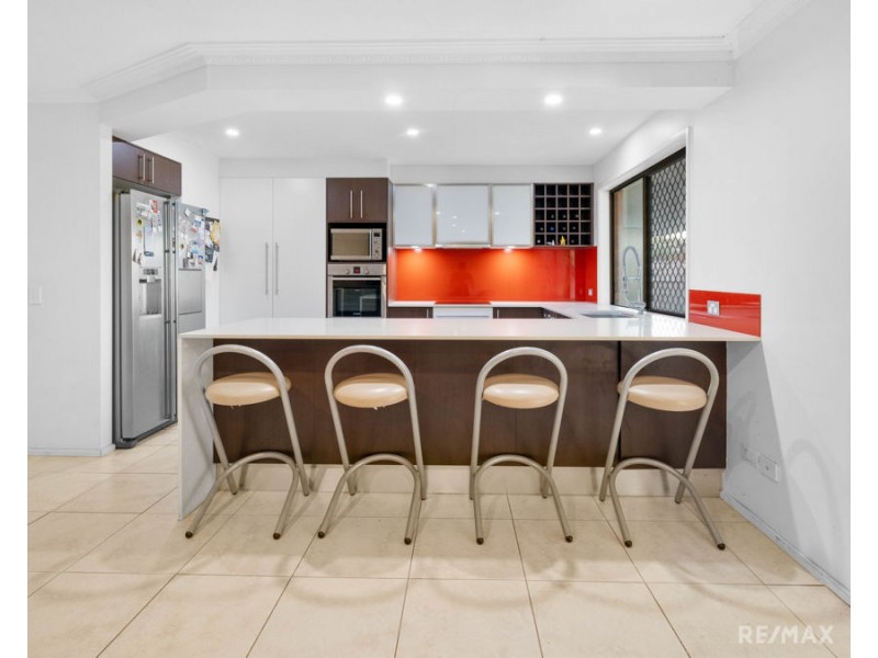 3 Nicolson Court, Mermaid Waters QLD 4218