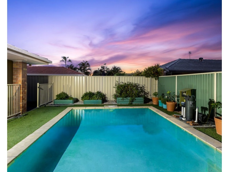 3 Nicolson Court, Mermaid Waters QLD 4218
